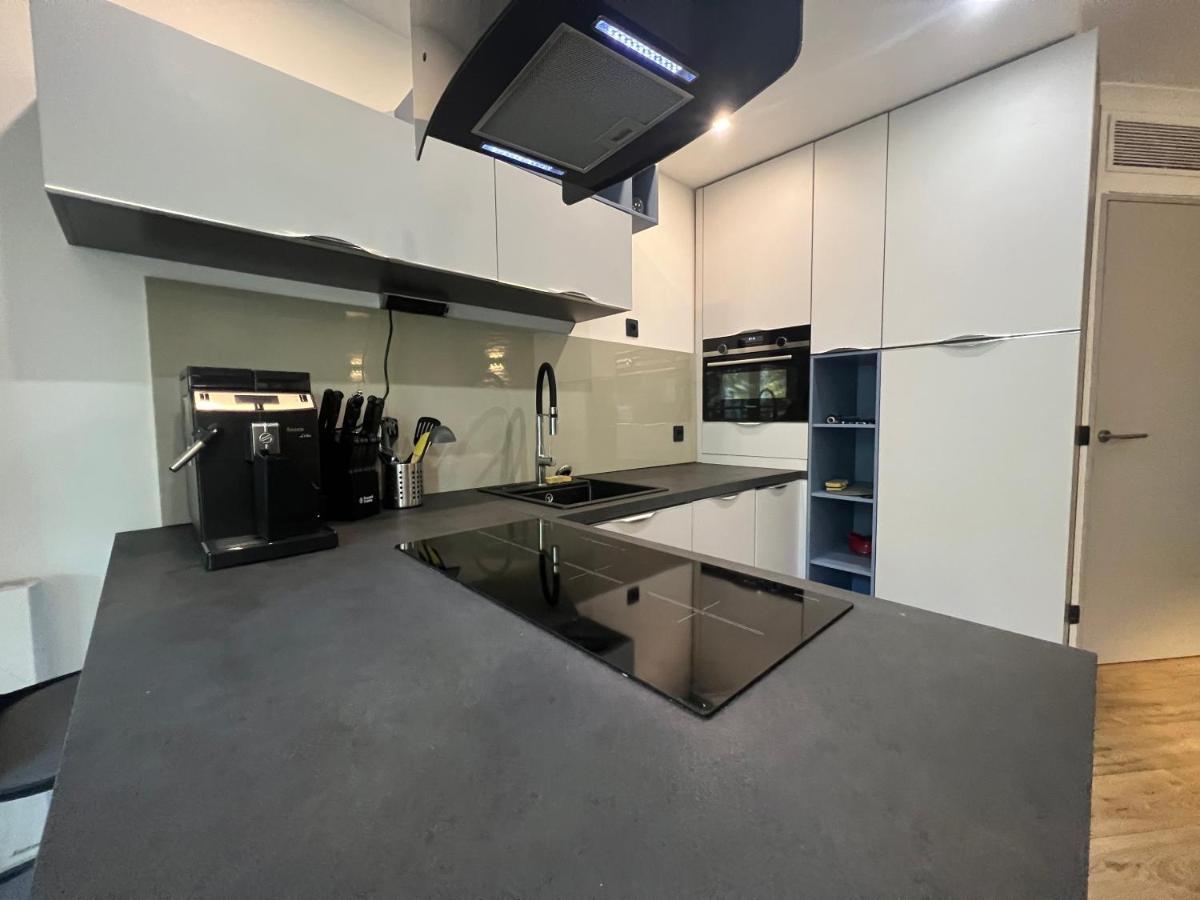 Appartement T2 / La Defense Курбьовоа Екстериор снимка