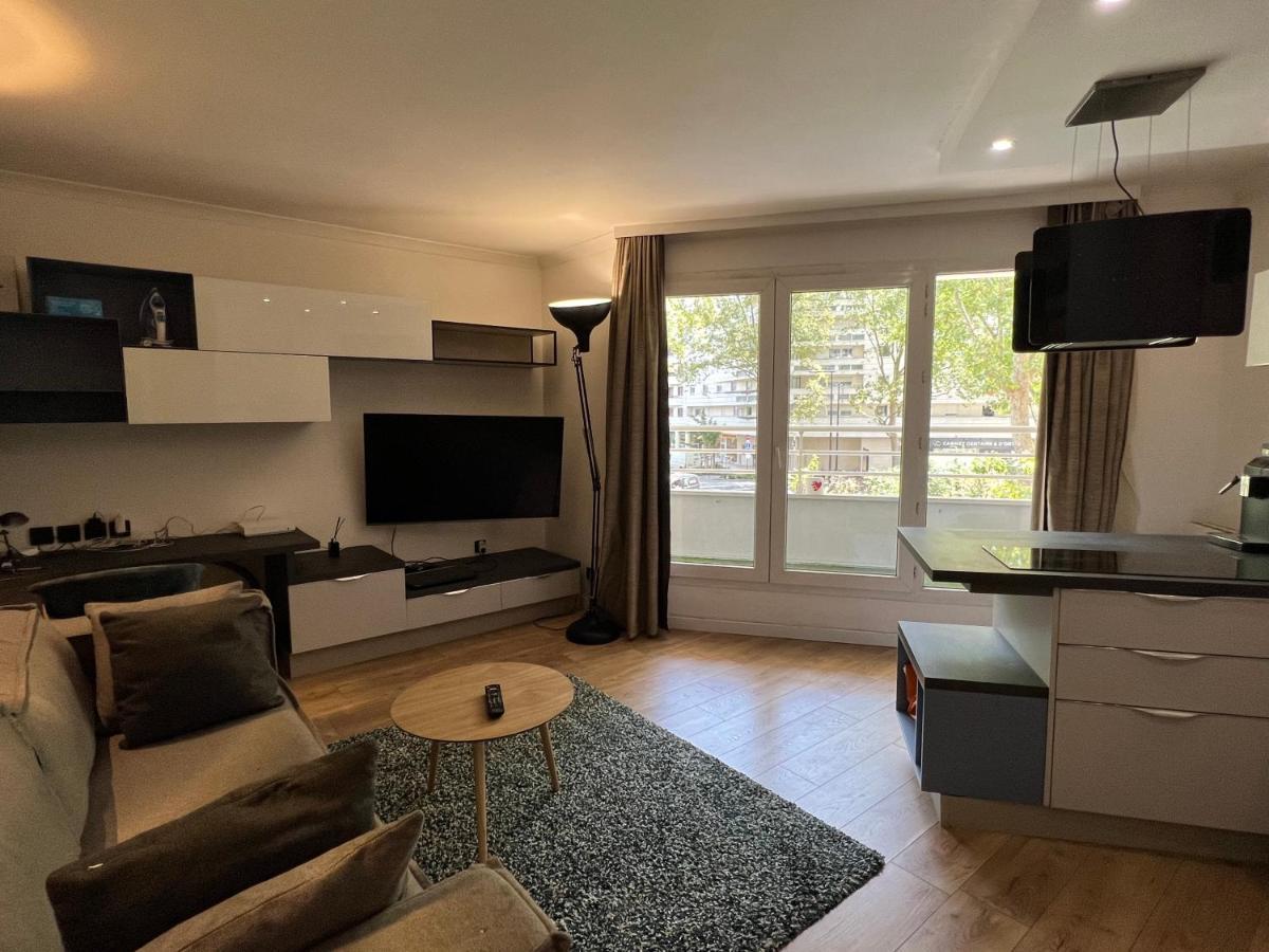 Appartement T2 / La Defense Курбьовоа Екстериор снимка